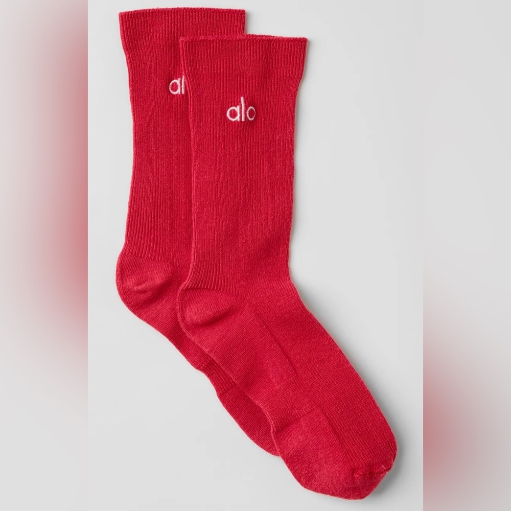 Alo Unisex Half-Crew Understated Sock NWT Bold Red